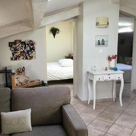 Les Lauriers Bed & Breakfast Camps-la-Source Exterior photo