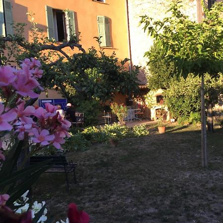 Les Lauriers Bed & Breakfast Camps-la-Source Exterior photo